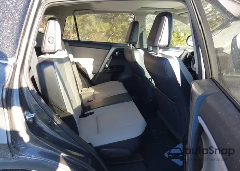 2017 Toyota Rav4 Limited z USA, uszkodzony, nr VIN 2T3DFREVXHW584553